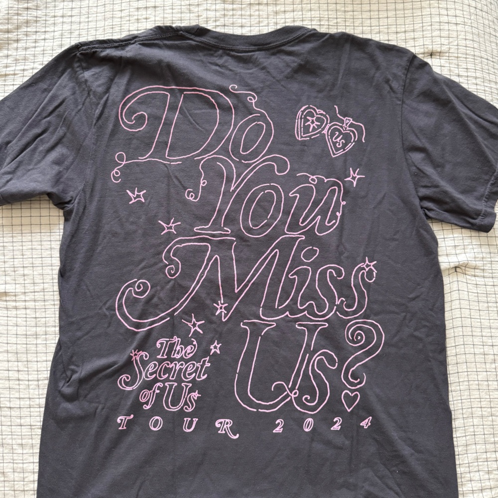 Gracie Abram’s do you miss us Gray Graphic T-Shirt